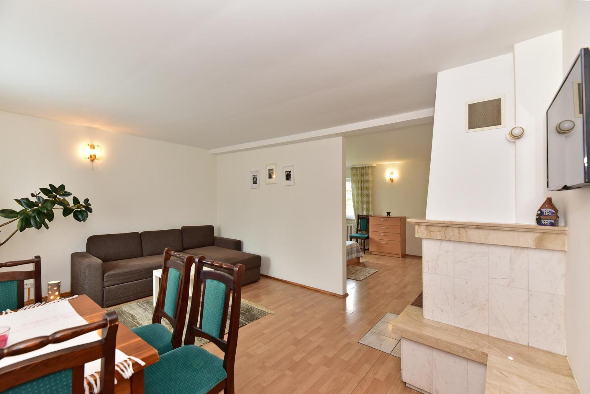 Augutes Zurlienes Apartamentai Trakai Exterior foto